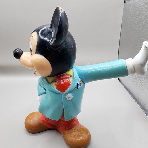 Vintage Mickey Mouse Moveable Arm & Head 6" Plastic Figure Toy - Picture 9 of 9